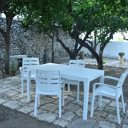 Dimora Le Zagare Apartment *